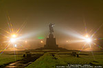 Памятник Ленину в тумане
