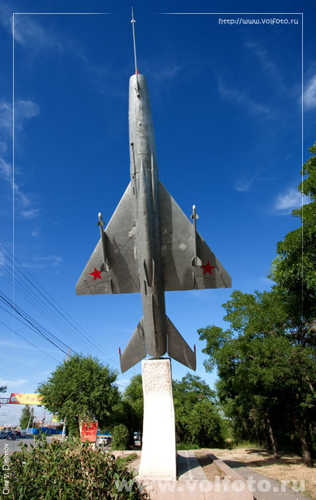 Самолет Миг-21 фото