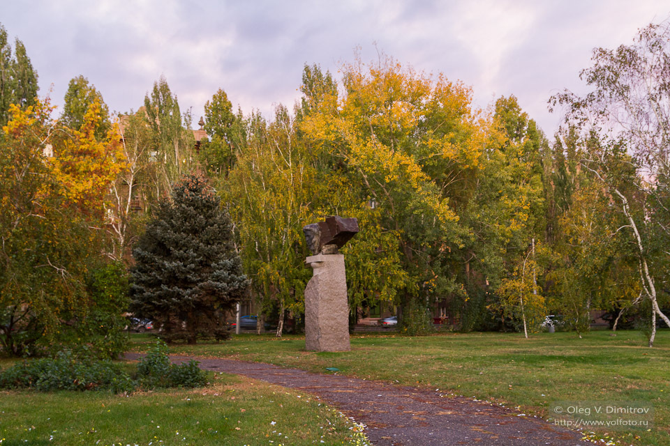 Памятник Пушкину фото