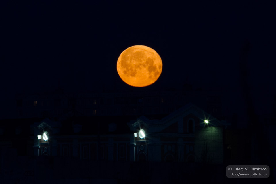 Закат Луны фото