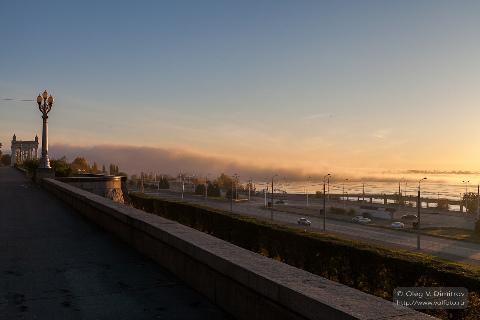 Утренний туман на Волге фото