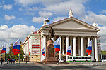 Памятник Александру Невскому в день города
