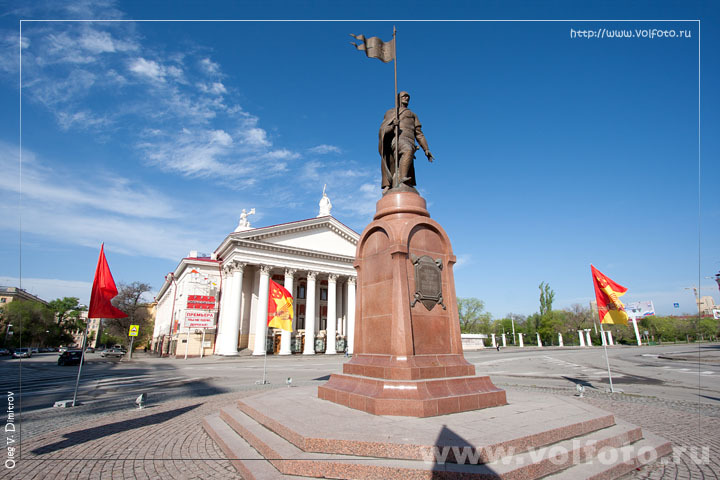 Памятник Александу Невскому фото