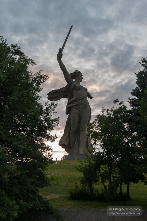 Родина мать волгоград фото вблизи