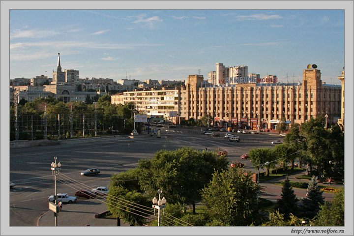 Вид из окон гостиницы "Волгоград" фото