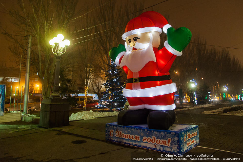 Дед Мороз на улицах Волгограда фото