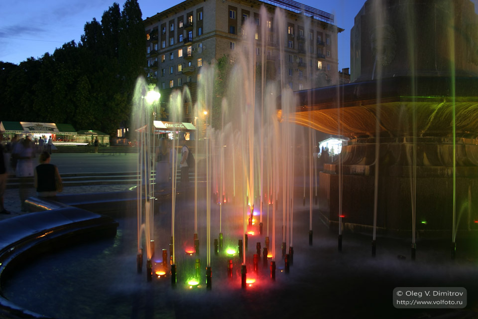 Подсветка фонтана «Искусство» фото
